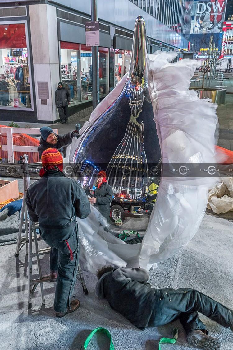 How-to-polishing-installation-of-mirror-stainless-steel-sculptures